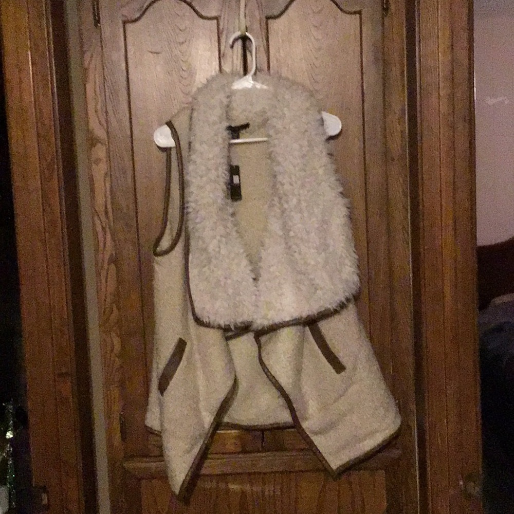 Sweater Vest